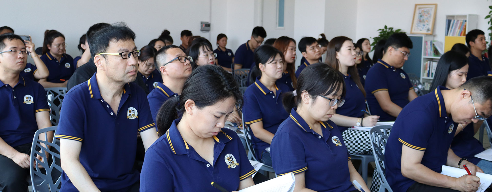 操女女人三十分钟网站